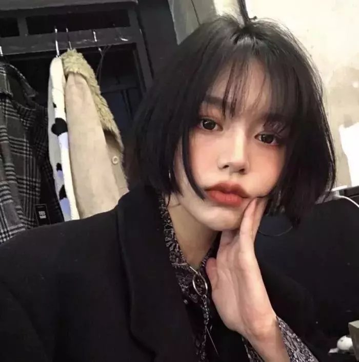 素昧平生的两人